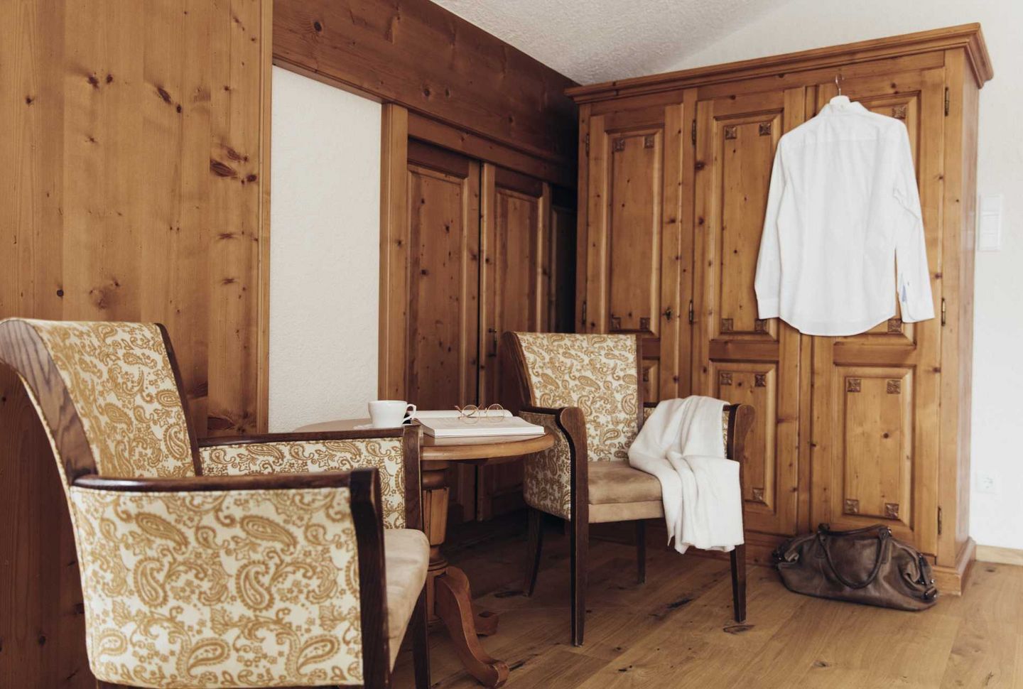 Zimmer Ötztal :: Ihr Zimmer & Ihre Suite in Oetz Zimmer Ötztal :: Ihr Zimmer & Ihre Suite in Oetz